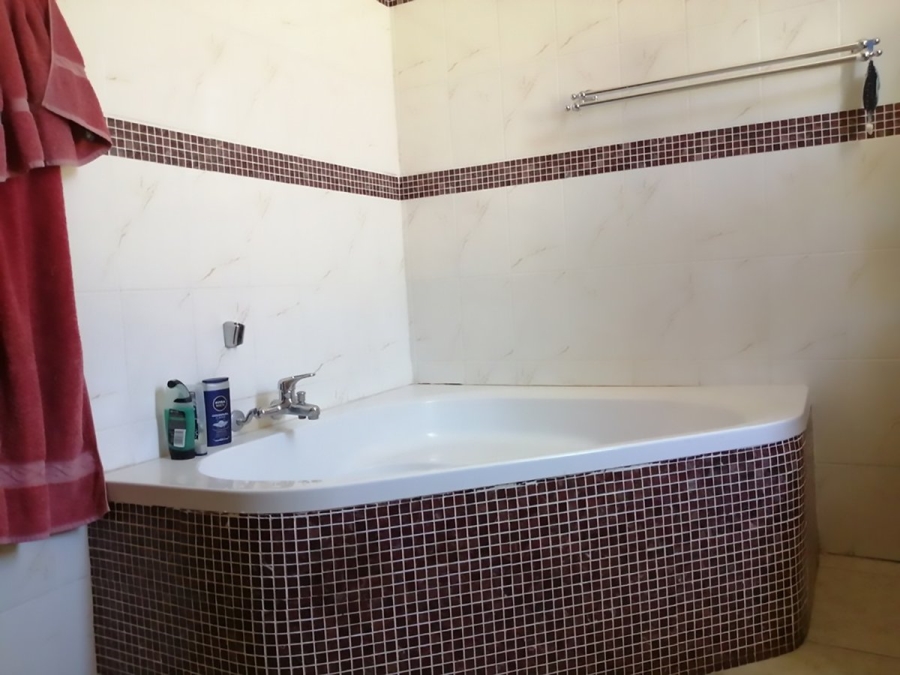 4 Bedroom Property for Sale in Oviston Eastern Cape